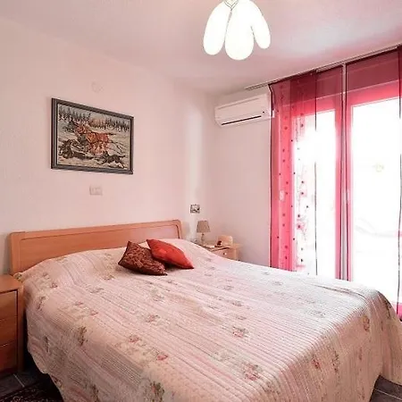 House For 11 Persons In With Sea View, Terrace, Air Conditioning, Wifi 3486-4 Hébergement de vacances Medulin