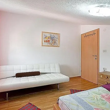 Hébergement de vacances House For 11 Persons In With Sea View, Terrace, Air Conditioning, Wifi 3486-4 Medulin