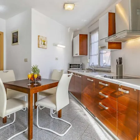 House For 11 Persons In With Sea View, Terrace, Air Conditioning, Wifi 3486-4